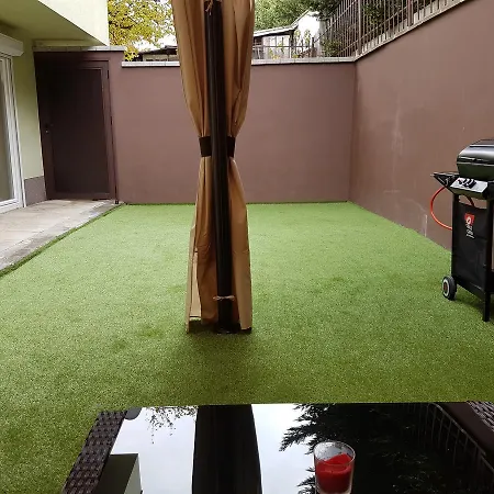 Cozy Garden View