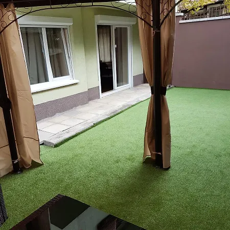 Cozy Garden View Sofia